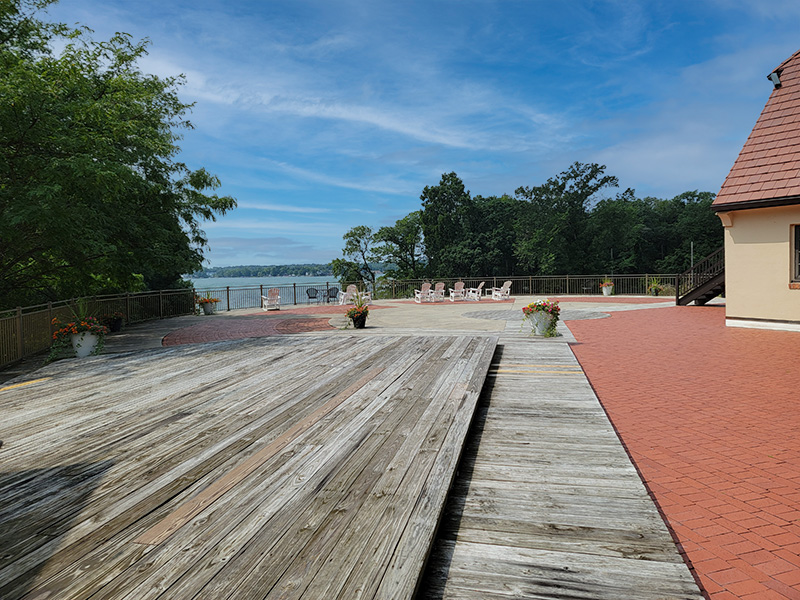 Potawatomi Inn Sun Deck